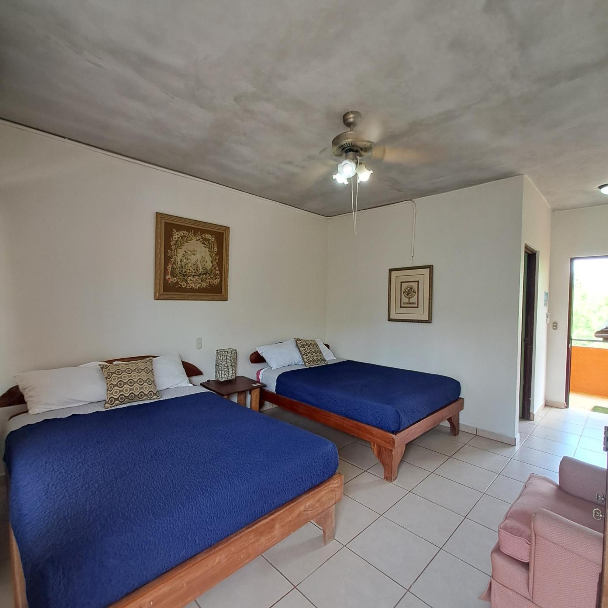 Hotel Georgi Cr Veintisiete de Abril Extérieur photo